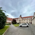 Happyhome Bahnhofnah Gemuetlich Familiaer アルンシュタット