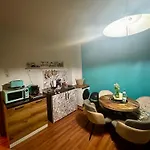 Happyhome Bahnhofnah Gemuetlich Familiaer アパート