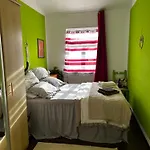 Happyhome Bahnhofnah Gemuetlich Familiaer アパート