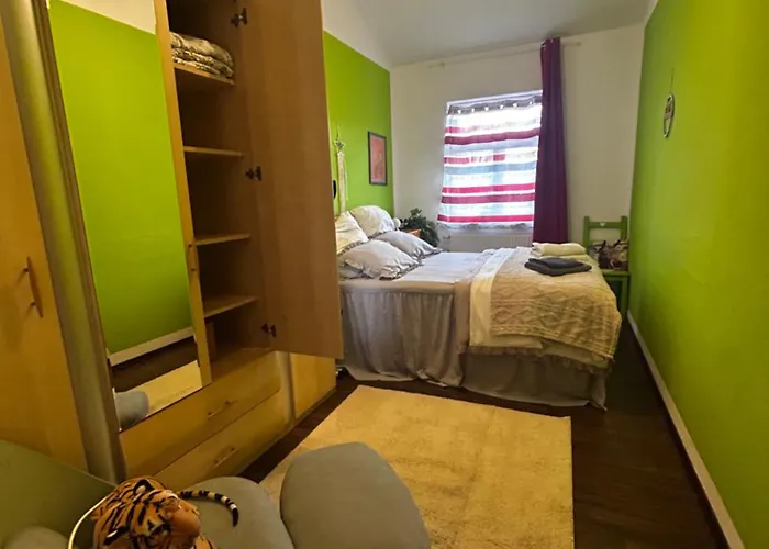 Happyhome Bahnhofnah Gemuetlich Familiaer アルンシュタット